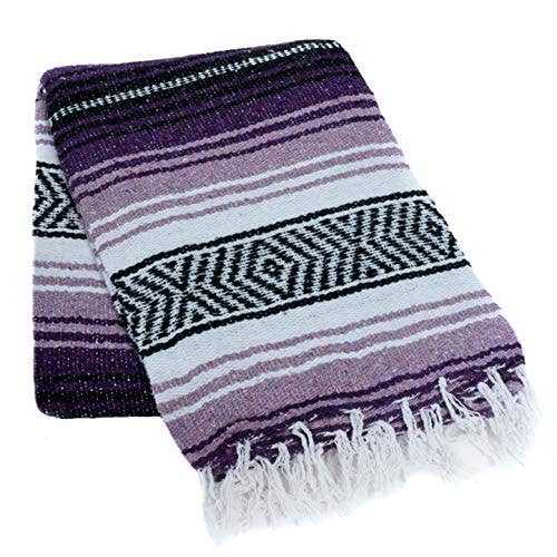 Yoga Studio handwoven  classic Falsa Mexican blanket